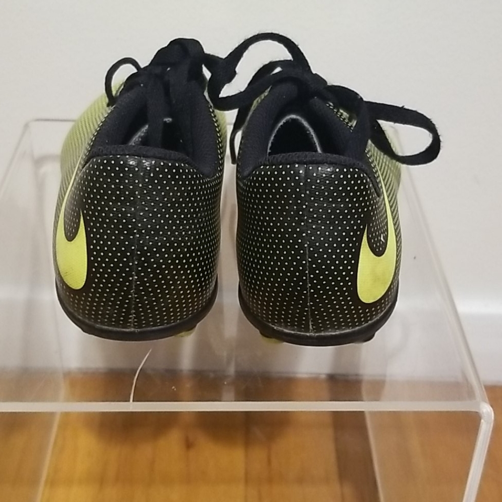 Nike cleats - Picture 3 of 5
